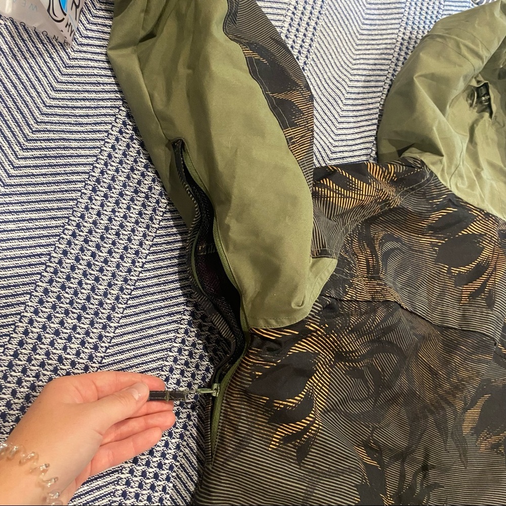 Roxy Jetty Snowboard jacket - Picture 11 of 13